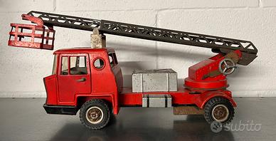Camion in latta vintage anni 60-70