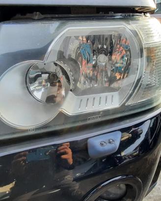 LAND ROVER FREELANDER 2 ANNO 2008 - FARO ANTERIORE