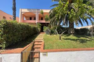 VILLA A SCHIERA A CASSANO ALLO IONIO