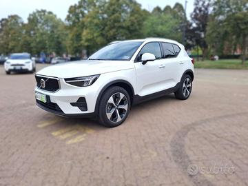 VOLVO XC40 B3 automatico Essential