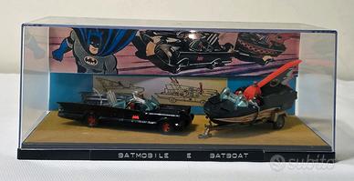 BATMOBILE "C267" + BATBOAT "C107" (1967-81). Corgi