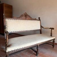 Divano neo rinascimentale