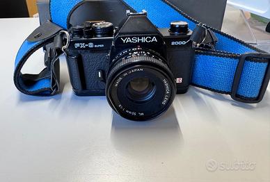 Yashica fx3 super 2000 con obiettivo 50mm