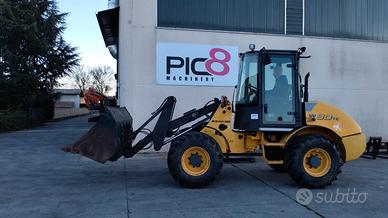 Pala gommata New Holland W80TC