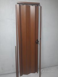 Porta a soffietto in legno 