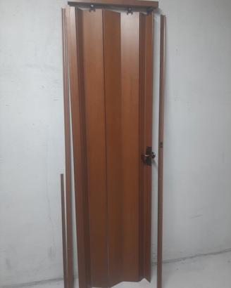 Porta a soffietto in legno 