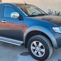 Mitsubishi l200 2006