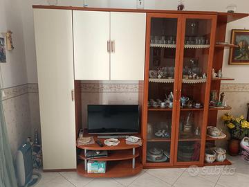 Mobili soggiorno e cameretta