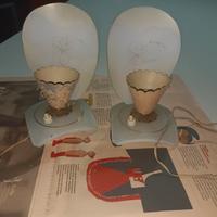 Vecchie lampade da comodino 