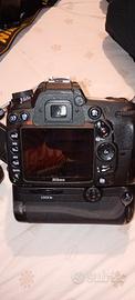 Nikon d7000 con con 69603 scatti con batteria
