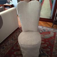 sedia "vestita" in tessuto 