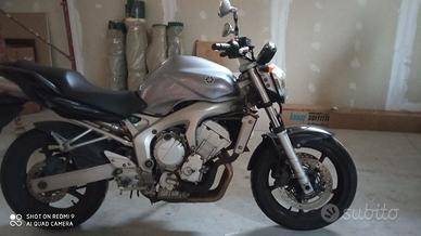 Yamaha FZ6