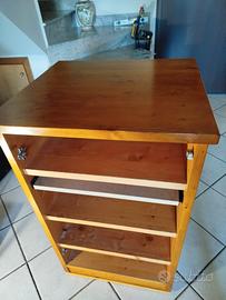 Mobile porta hi-fi artigianale.