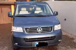 Volkswagen T5 california