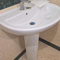 Sanitari per bagno Dolomite con miscelatori IS