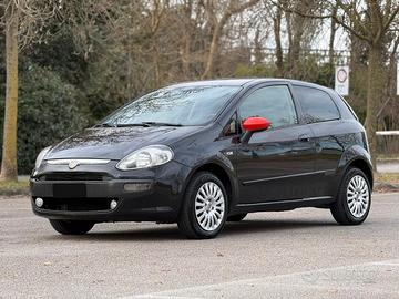 Fiat Punto Evo 1.4 78cv GPL 3p Dynamic 
Per Neo
