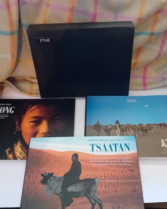 libri etnie in cofanetto- raro