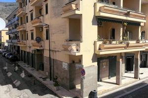 3 LOCALI A SANTA MARIA A VICO