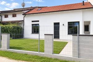 Villa di 115 m² con 4 locali e box auto a Mantova