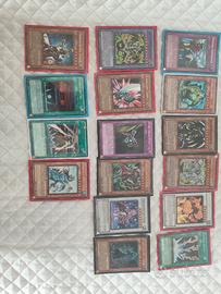 16 carte Yugioh vendute in blocco