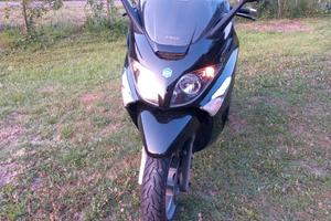 Piaggio XEvo 400 - 2008