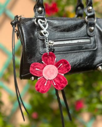 portachiavi/accessorio borsa fatto a mano fiore