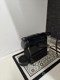 Macchina da Caffè Nespresso ESSENZA MINI