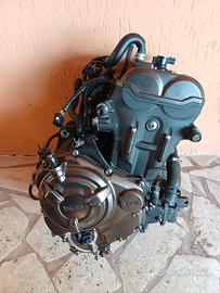 motore yamaha  mt07 ( coppa rotta) 16.000 km