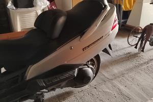 Suzuki burgman 400 