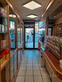 Tabaccheria in centro con elevati aggi