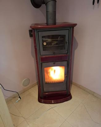 Stufa a legna Edilkamin Vanessa in ceramica