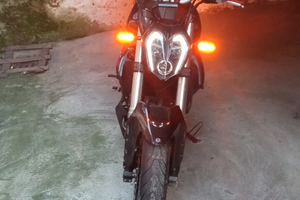 Moto 302 Benelli
