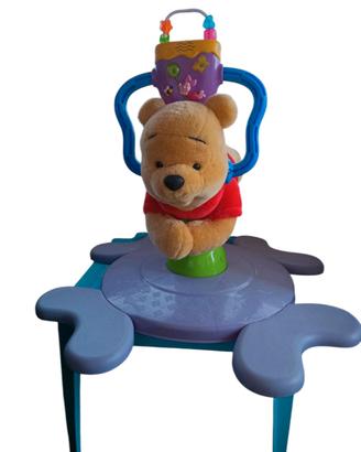 Winnie the Pooh gira gioca 