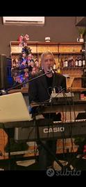 Tastierista cantante  tutto Renato Zero