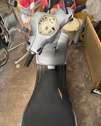 Vespa 125 lx - anno imm. 2006