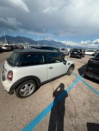 Mini Cooper D 1.6 R56