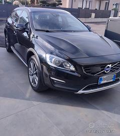 volvo V60 cross country 