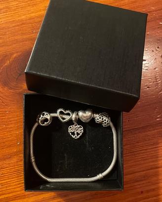 Bracciale Pandora con 4 Charm