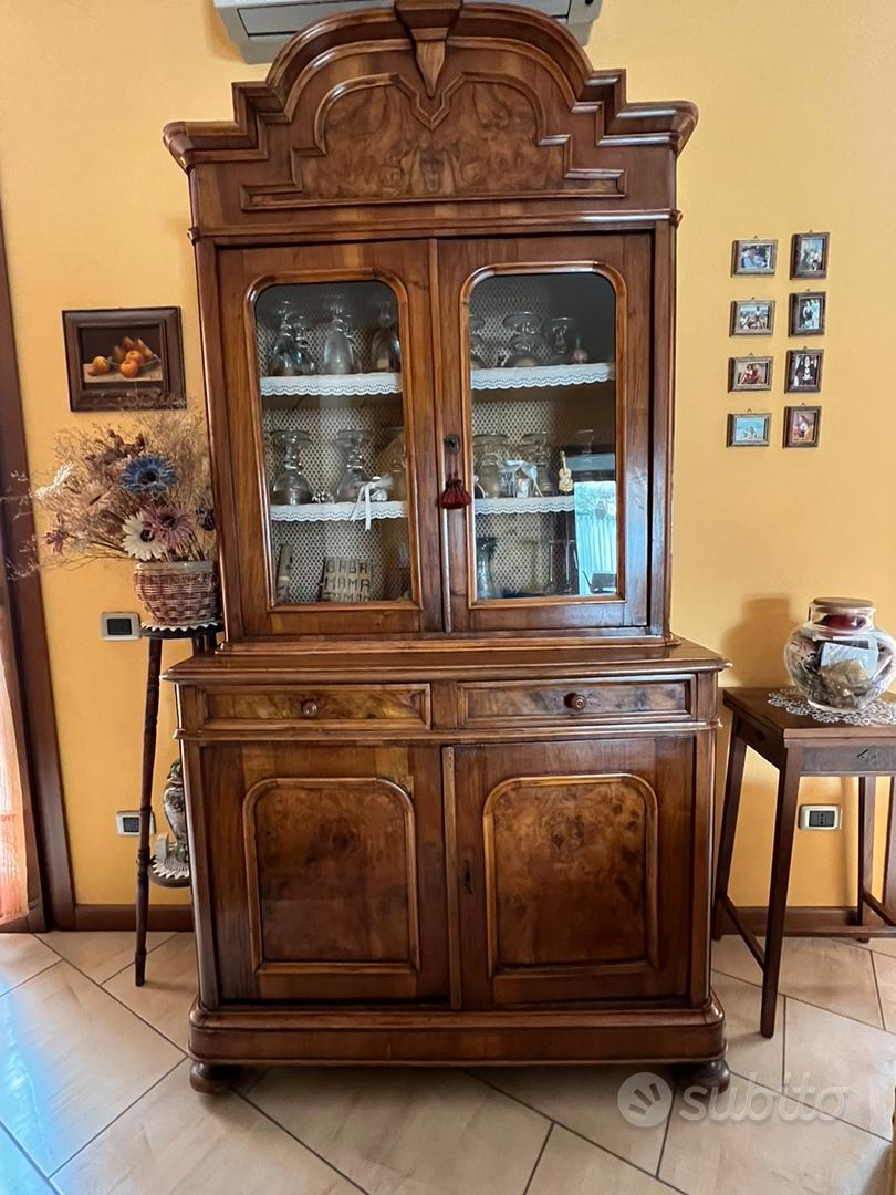Credenza antica Arredamento e Casalinghi In vendita a Cremona