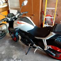 Moto Yamaha del 2019, 12500 km seminuova.