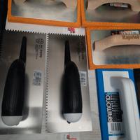 attrezzi piastrellista