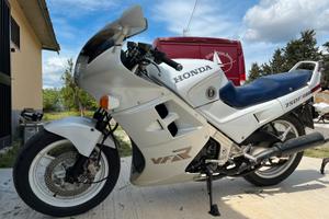 Honda VFR 750