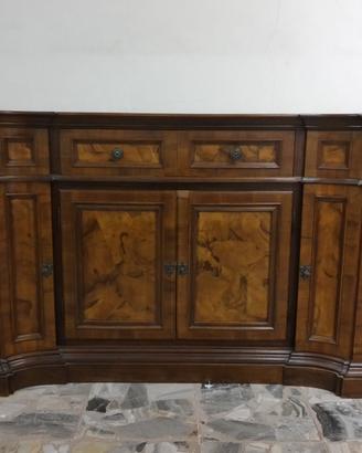 Mobile in legno massello