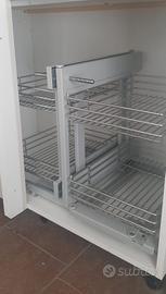 carrello estraibile a scomparsa cucina