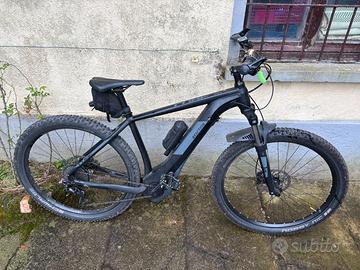 Cube Reaction Hybrid EXC 500
