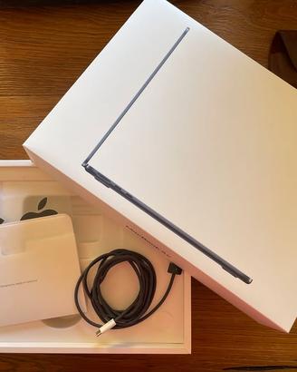 MacBook Air M2 16gb RAM 256gbSSD