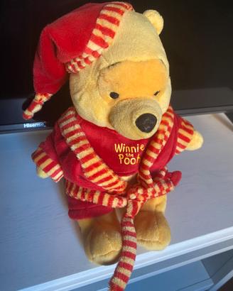Winnie the pooh peluche con accappatoio rosso
