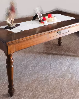 Tavolo antico in rovere con cassetto restaurato