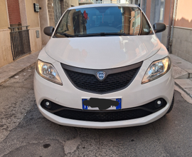 Lancia y 2017