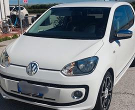 VOLKSWAGEN up - 2012
